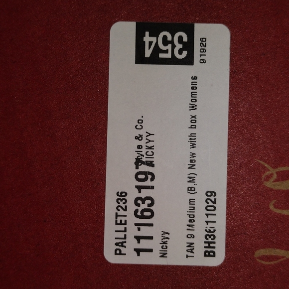 NWT Style & Co. "Nickyy" Chestnut Quilted Suede Fur Boots - Picture 9 of 9